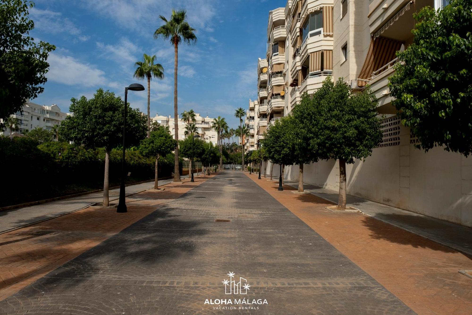 Pacifico Beach Front By Alohamalaga Exterior photo